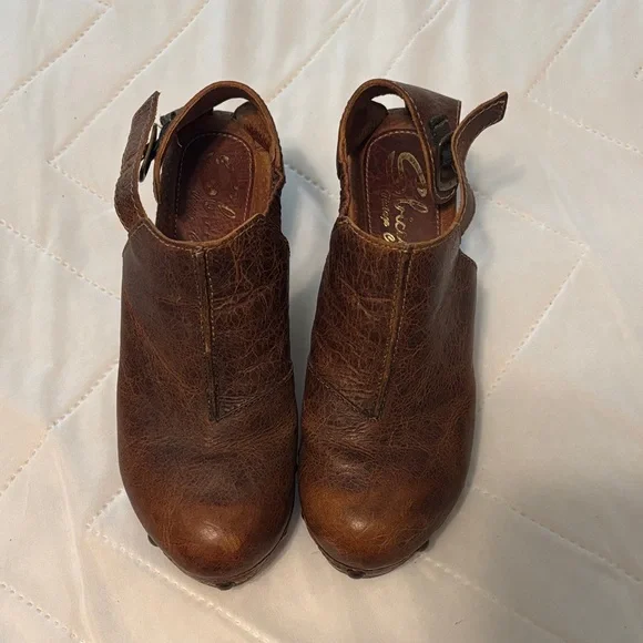 Sbicca Brown Leather Mules - Picture 1 of 4